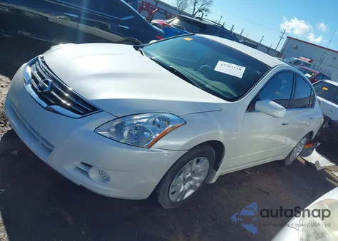 2010 Nissan Altima 2.5 S z USA, uszkodzony, nr VIN 1N4AL2AP0AN404607